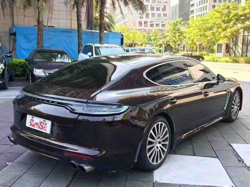 深圳15年保时捷帕拉梅拉7