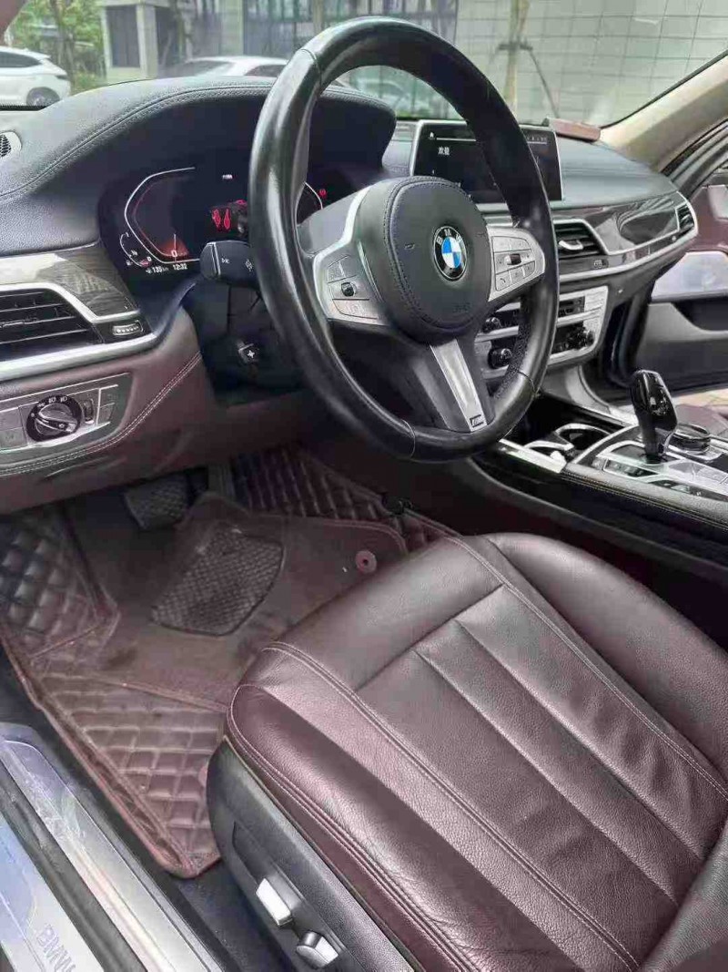 佛山17年宝马7系5