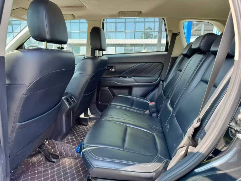 东莞19年三菱欧蓝德4