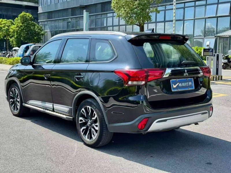 东莞19年三菱欧蓝德7