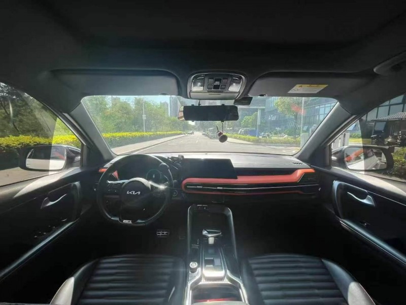 东莞22年起亚智跑4