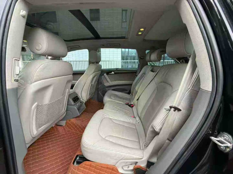 佛山13年奥迪Q76