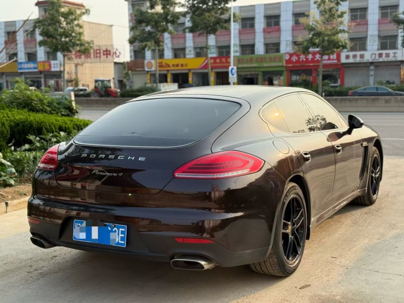 济宁14年保时捷帕拉梅拉4