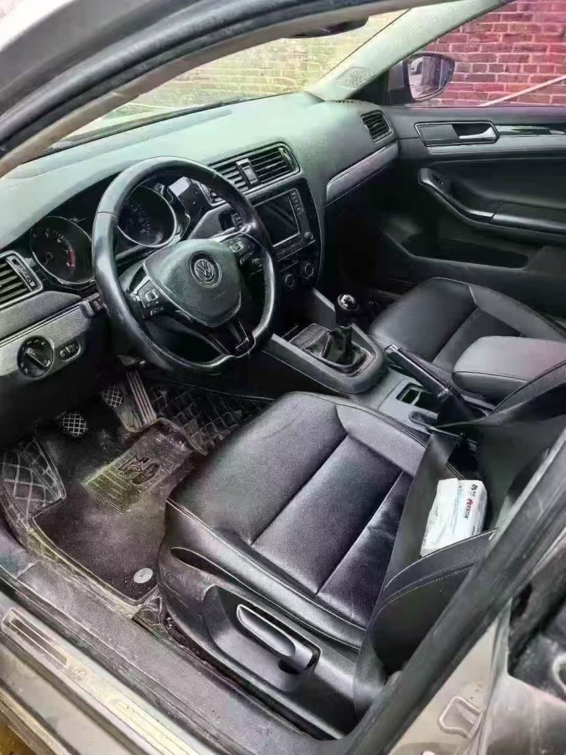 菏泽17年大众速腾2