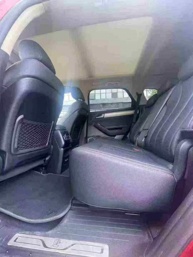 东莞18年比亚迪唐5