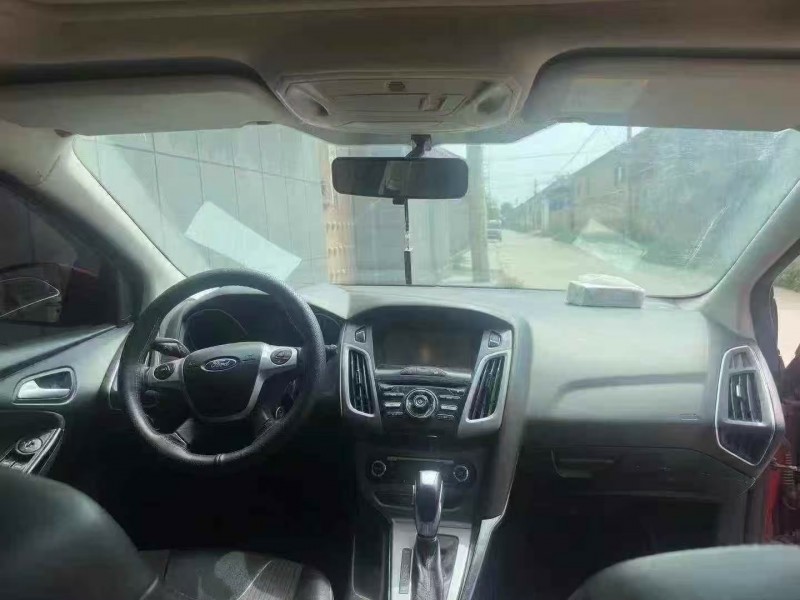 菏泽14年福特福克斯2