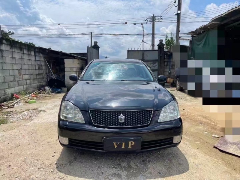 广州08年丰田皇冠1