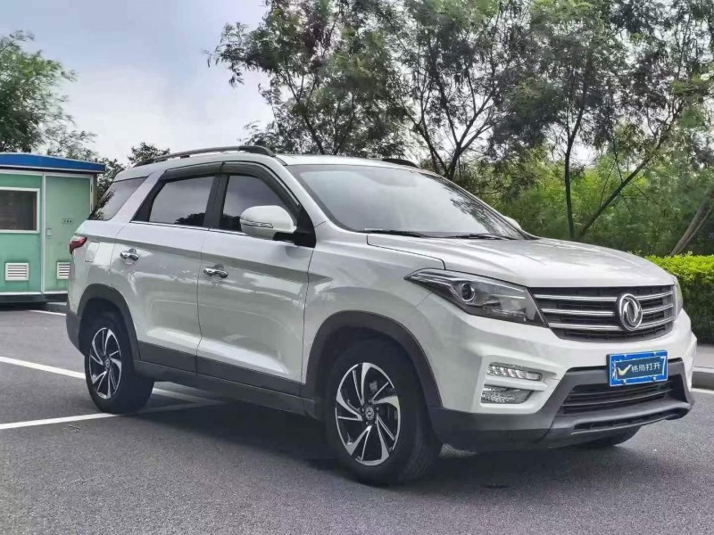 东莞19年东风风光3