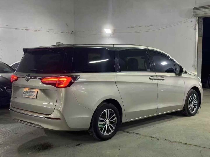 唐山22年别克GL87