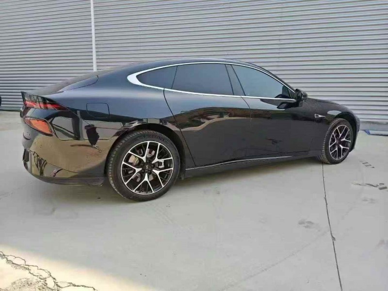 淄博24年小鹏汽车p78