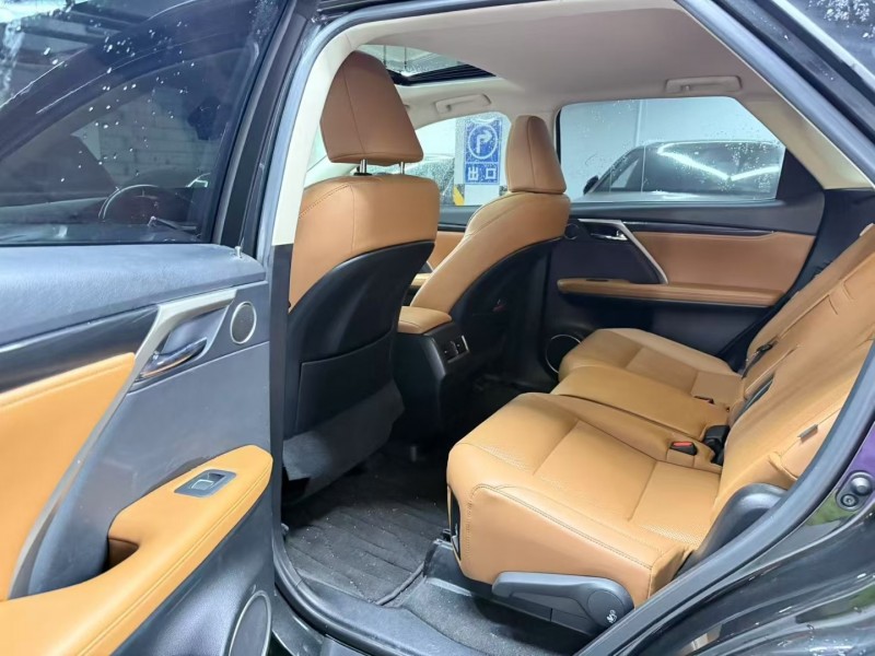 广州21年雷克萨斯RX6