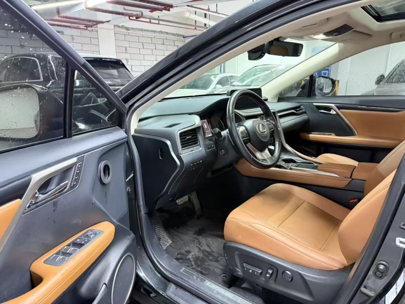 广州21年雷克萨斯RX7