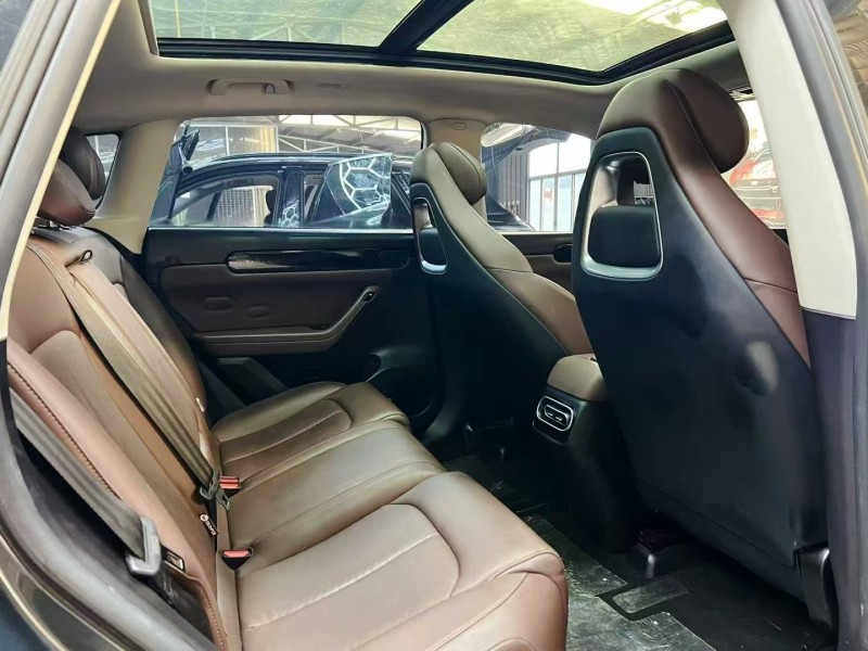 潍坊24年零跑汽车C116