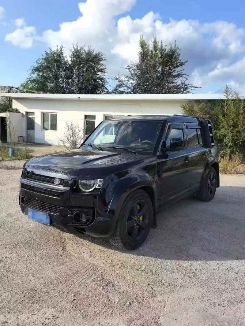 枣庄21年路虎卫士2