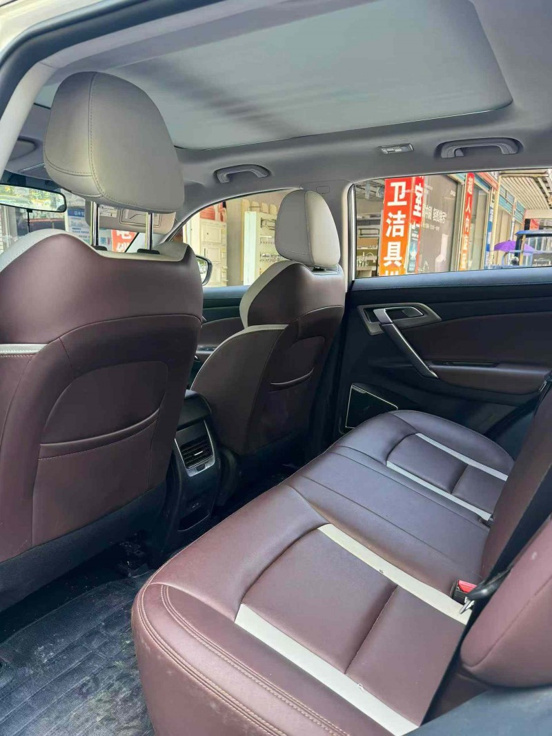 娄底22年吉利博越6