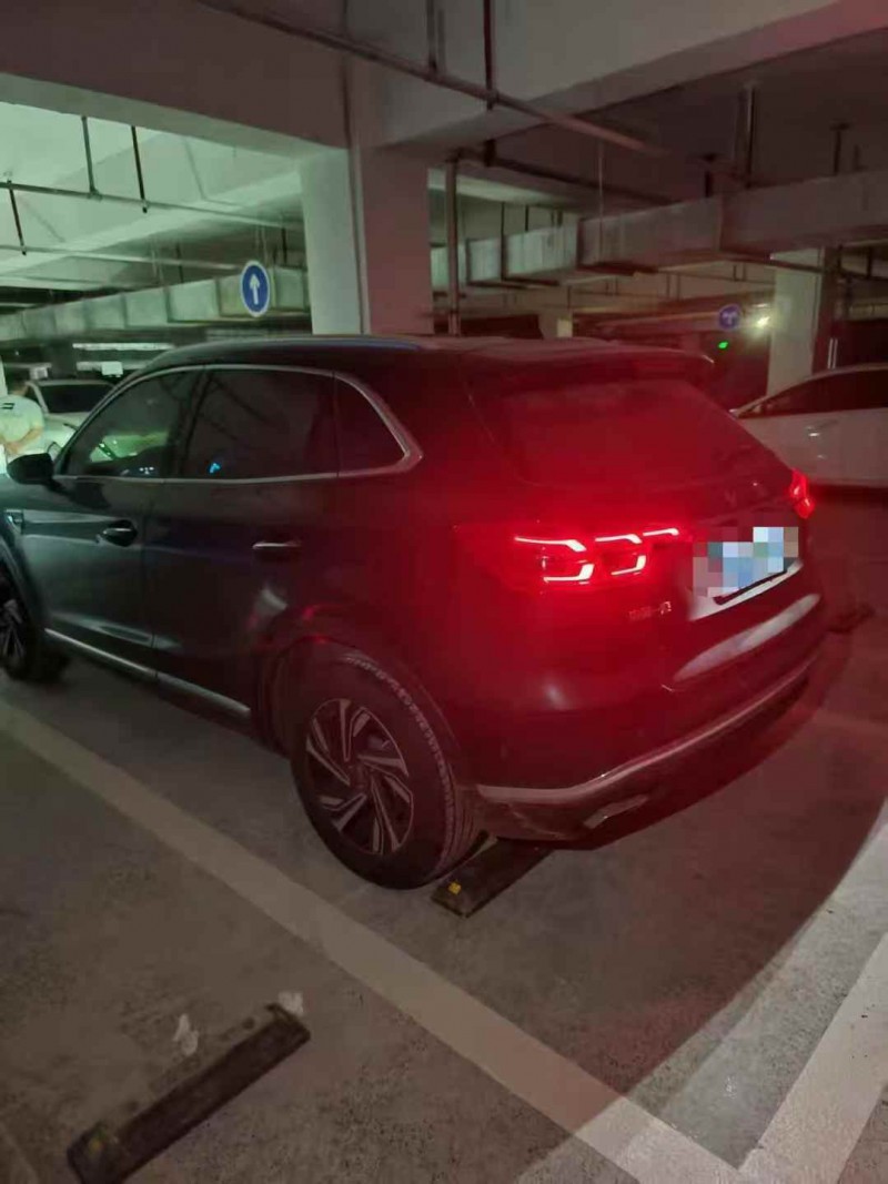 铜陵22年红旗HS57