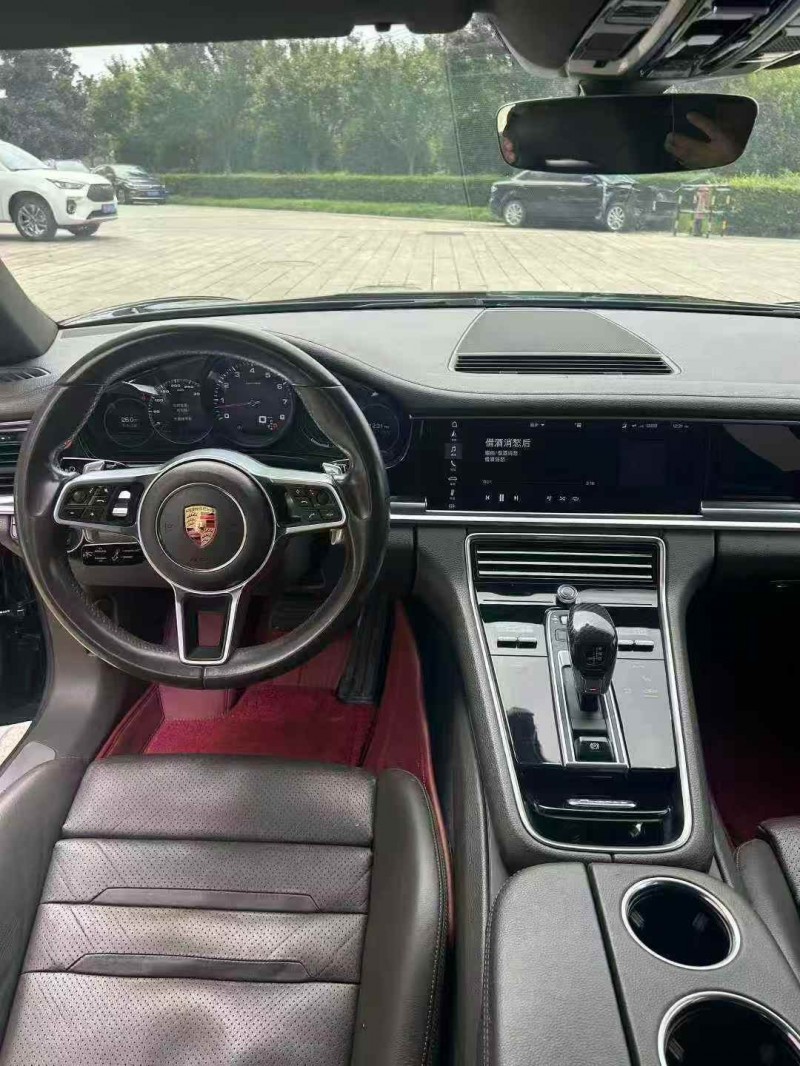 鄂州17年保时捷帕拉梅拉5