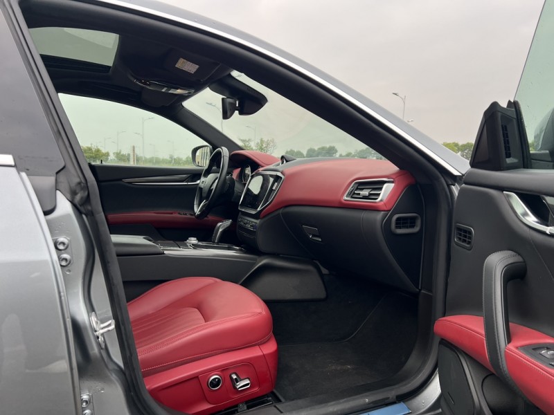 盐城22年玛莎拉蒂Ghibli6