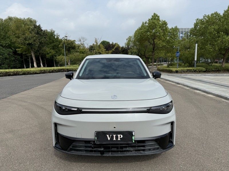 盐城25年零跑汽车C101