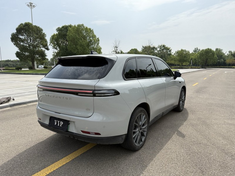 盐城25年零跑汽车C108