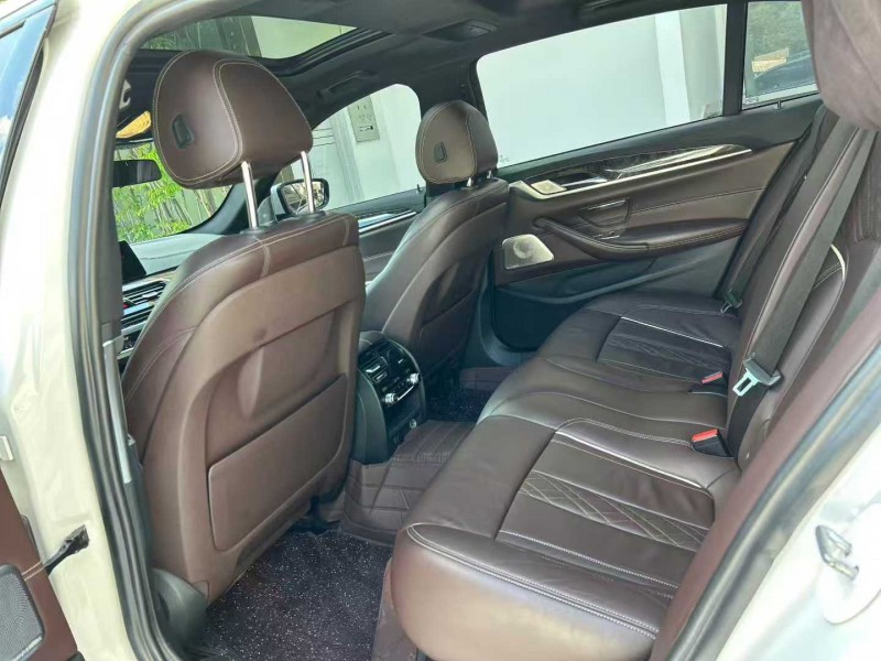 佛山17年宝马5系4