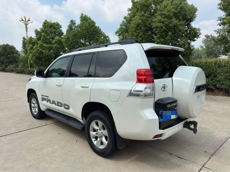 盐城12年丰田普拉多5