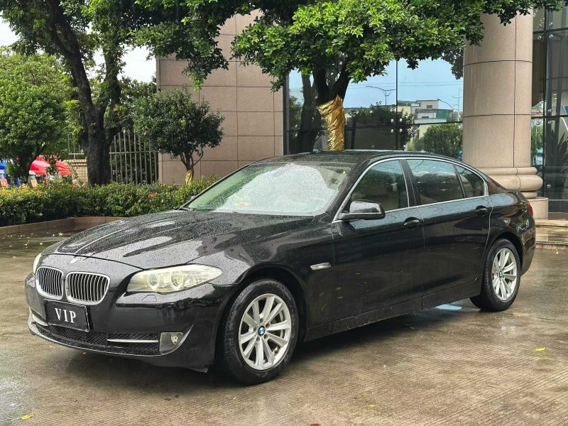 中山13年宝马5系3