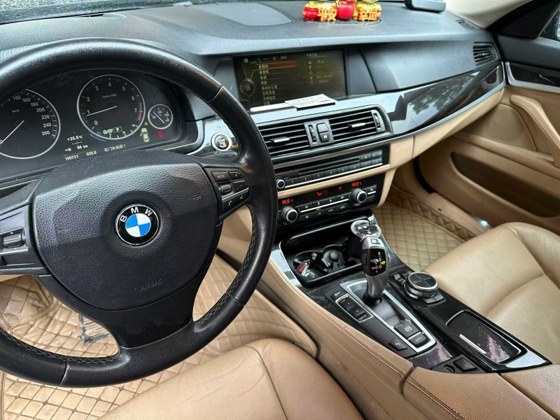 中山13年宝马5系6