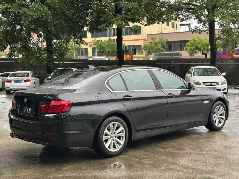 中山13年宝马5系9