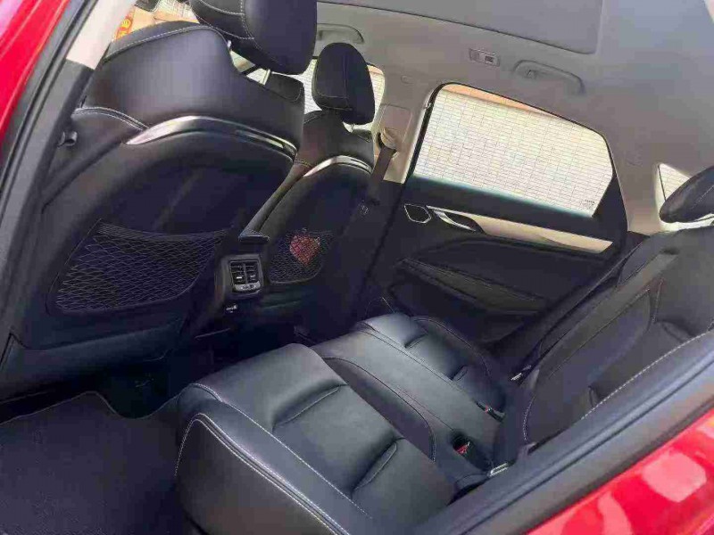 中山19年吉利星越6