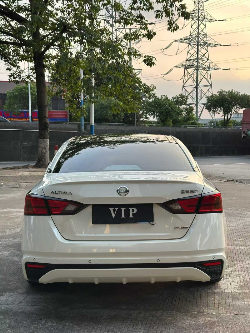 中山22年日产天籁9