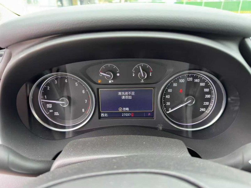 中山22年别克君越6