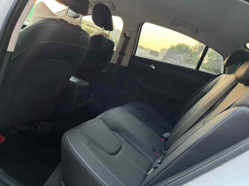 中山21年奇瑞艾瑞泽6