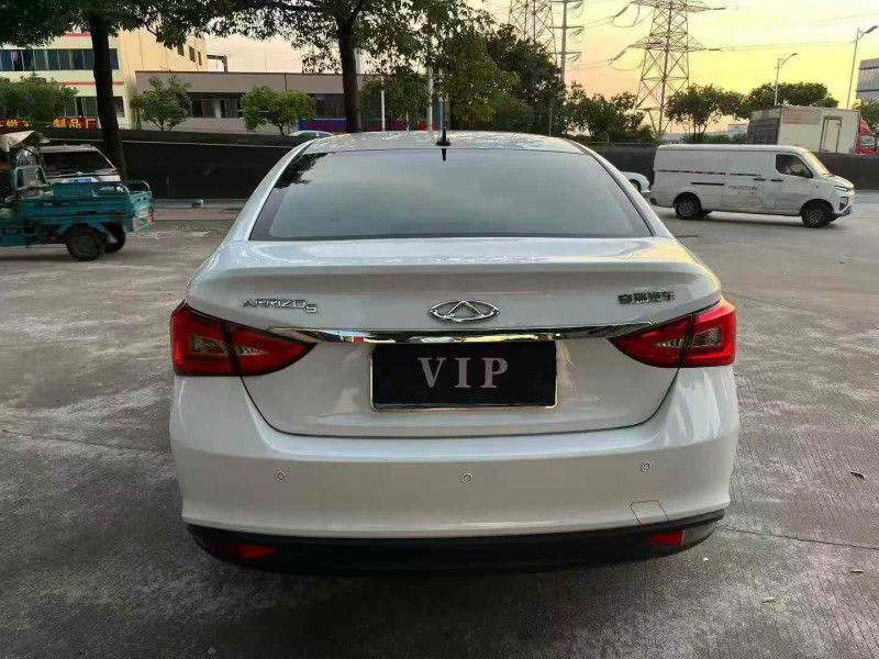 中山21年奇瑞艾瑞泽9