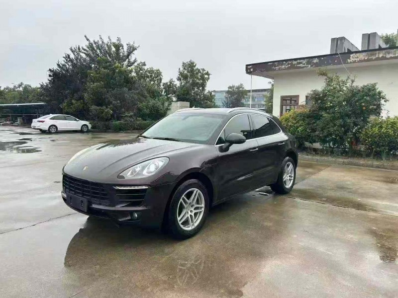 宿迁16年保时捷Macan2