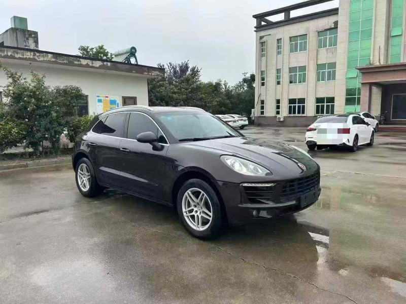 宿迁16年保时捷Macan3