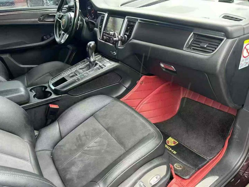 宿迁16年保时捷Macan5