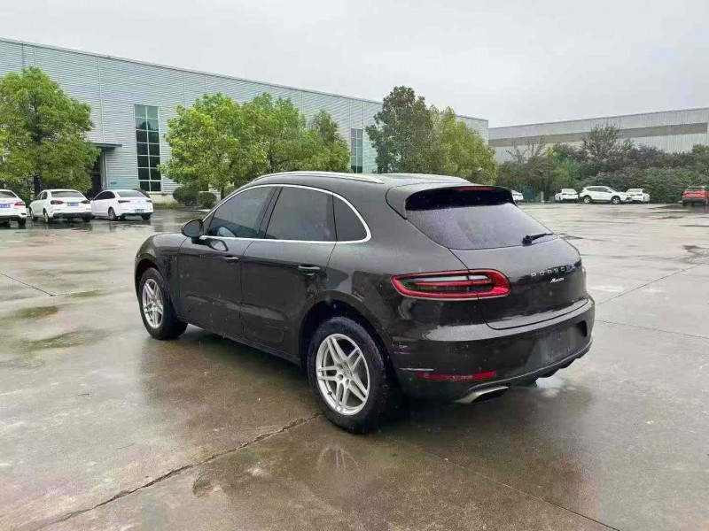 宿迁16年保时捷Macan7