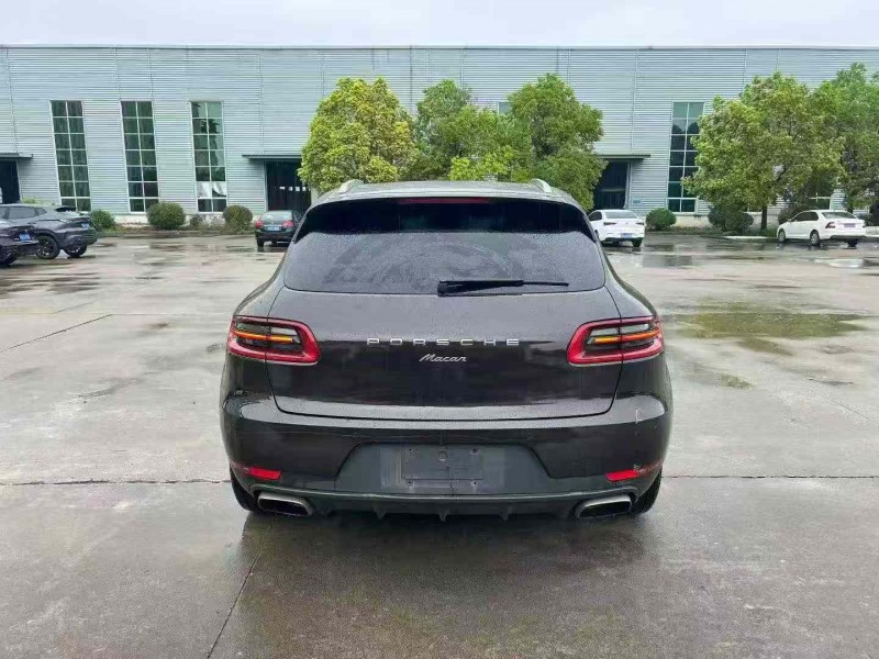 宿迁16年保时捷Macan9
