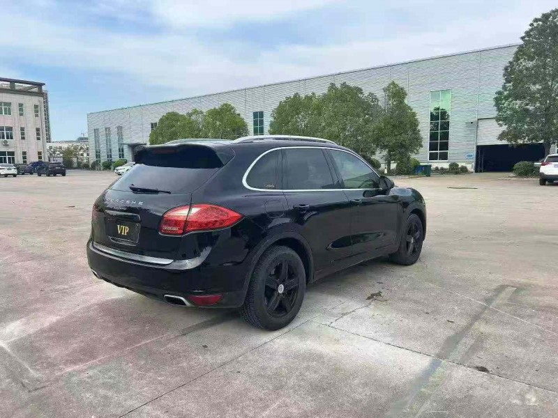 宿迁15年保时捷卡宴8