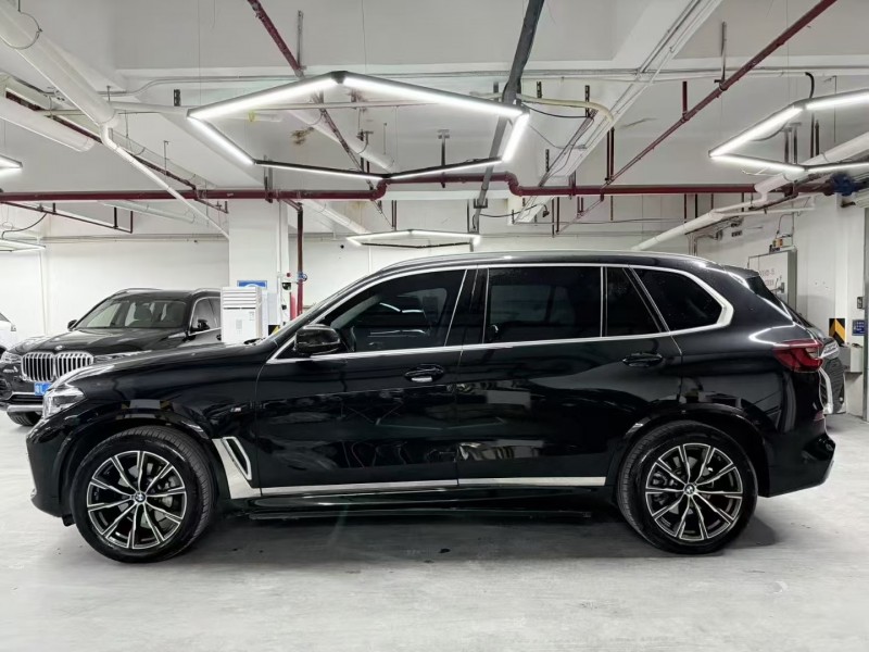 广州23年宝马X54