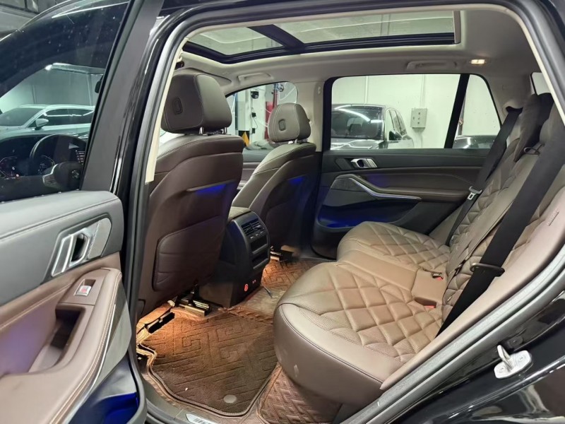 广州23年宝马X56