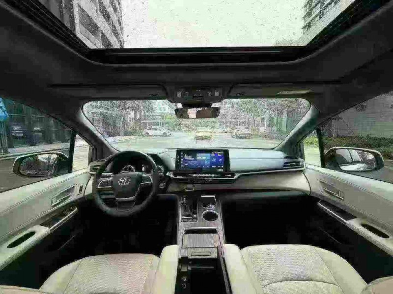 佛山24年丰田格瑞维亚4