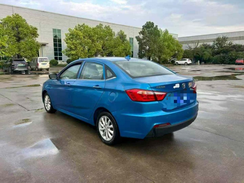 宿迁15年长安汽车悦翔7