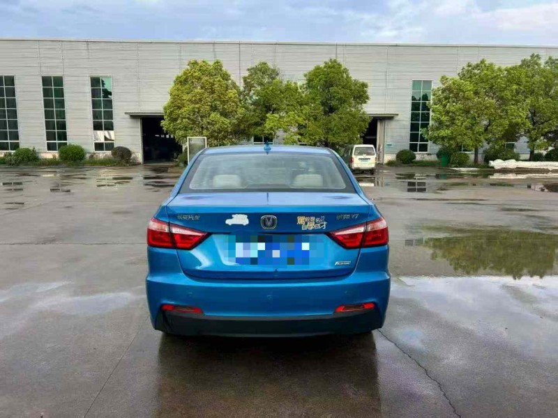 宿迁15年长安汽车悦翔9