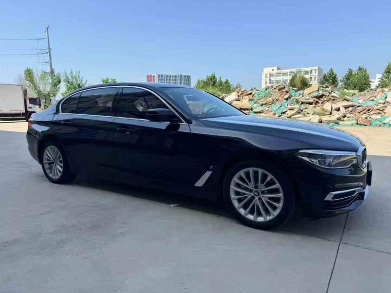 济南19年宝马5系3