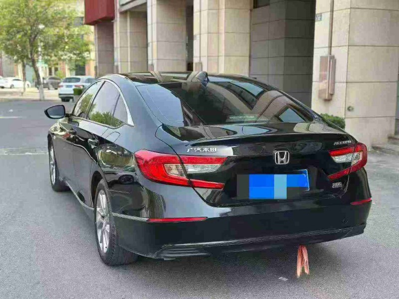 青岛21年本田雅阁7