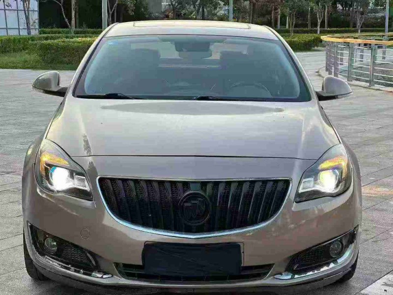 青岛16年别克君威1