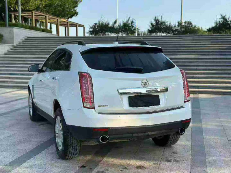 青岛15年凯迪拉克SRX7