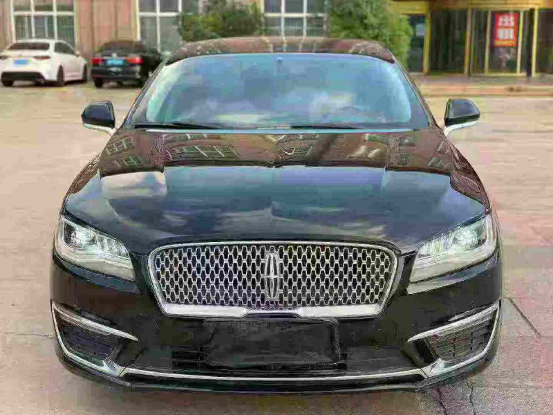 青岛17年林肯MKZ1